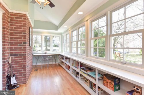 9305 Mintwood St, Silver Spring MD 20901-3523 exterior