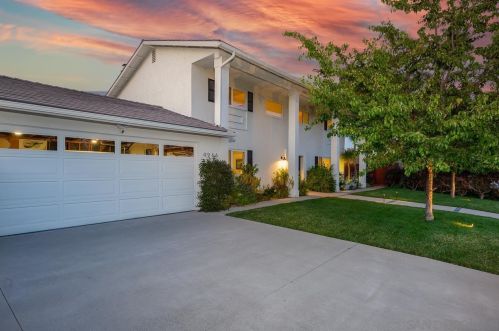 4966 Park Dr, Carlsbad, CA 92008-3812