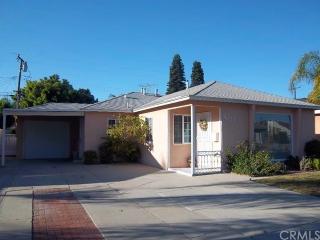 9027 Olive St, Bellflower, CA 90706-4447