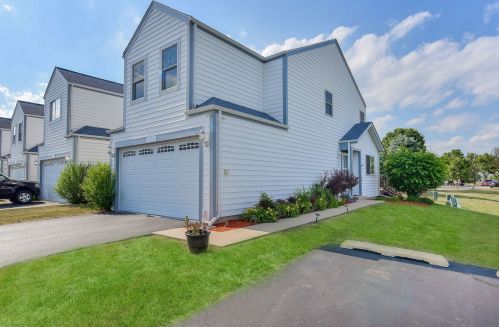 1710 Waters Edge Dr, Minooka, IL 60447-8201