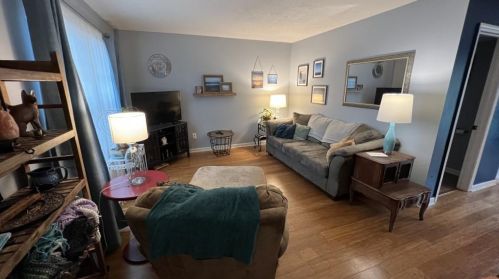 383 Leisure Ct, Marietta, GA 30064-3627