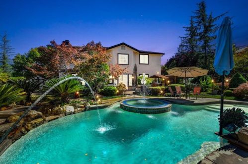 3301 Appian Way, Folsom, CA 95762-5652