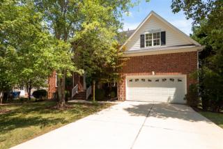 13 Lakehurst Ct, Durham, NC 27713-7562