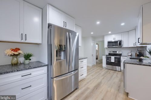 975 Salisbury Ct, Lancaster PA  17601-5163 exterior