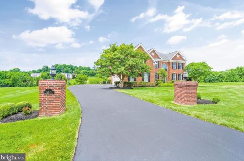 17675 Tobermory Pl, Leesburg, VA 20175-7053