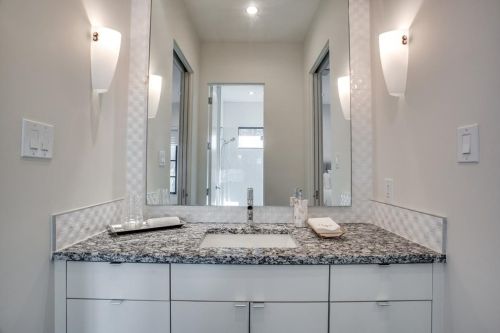 6821 Saucon Vly Dr, Fort Worth TX  76132-7125 exterior