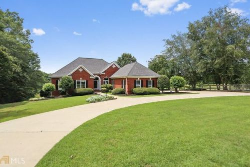 155 Westbrook Rd, Carrollton, GA 30116-6482