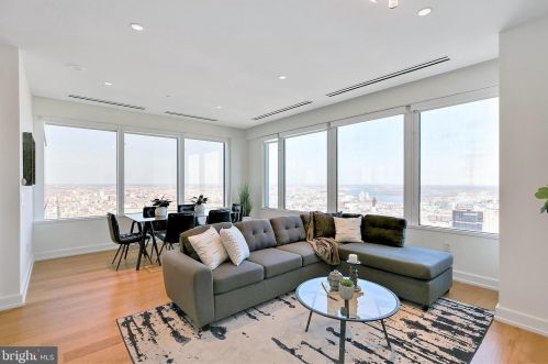 50 16th St, Philadelphia PA  19102-2516 exterior