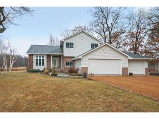 17539 Flintwood St, Anoka, MN 55304-1520