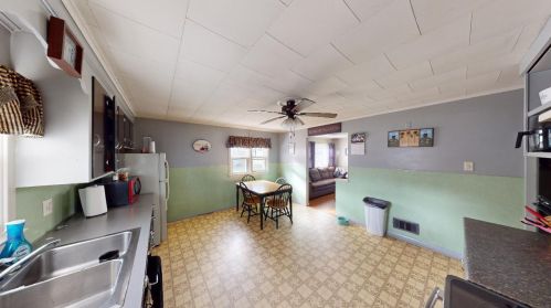 24 Bushey Cir, Lewiston, ME 04240-4204