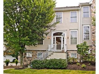 92 Arrowgate Dr, Dover, NJ 07869-5218
