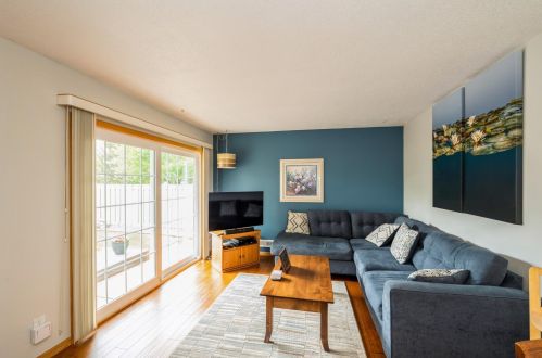 1048 Carmel Ct, Saint Paul MN  55126-5879 exterior