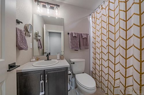 24584 Mineral Dr, Aurora CO 80016 exterior