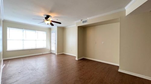 501 26th St, Austin, TX 78705-4579