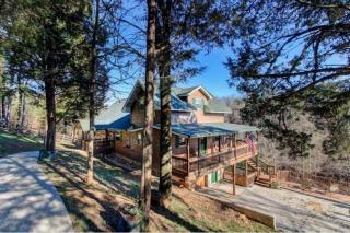 435 Filet Ln, Dandridge, TN 37725-6234