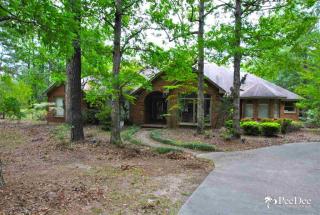 5740 Irby St, Effingham, SC 29541-3514