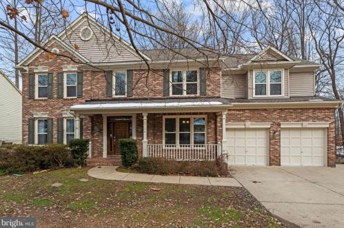 8704 Margaret Ln, Annandale, VA 22003-4175