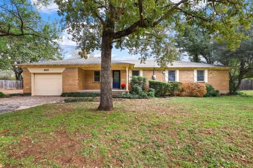 400 Center Ln, Fort Worth, TX 76140-9536