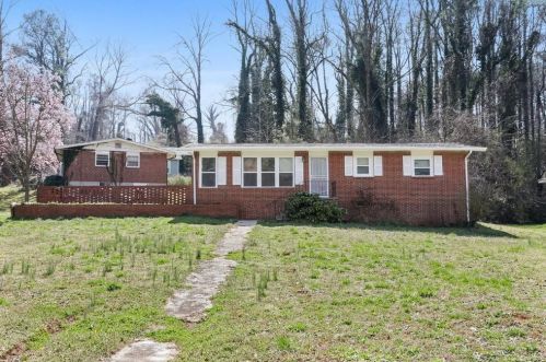 116 Meadow Park Ln, Atlanta, GA 30315-7306