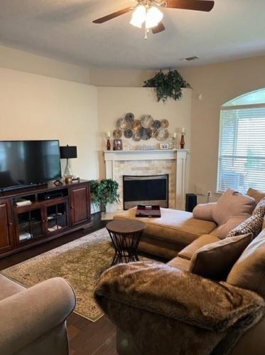 17807 Meadowcreek Trl, Richmond TX  77407-7906 exterior