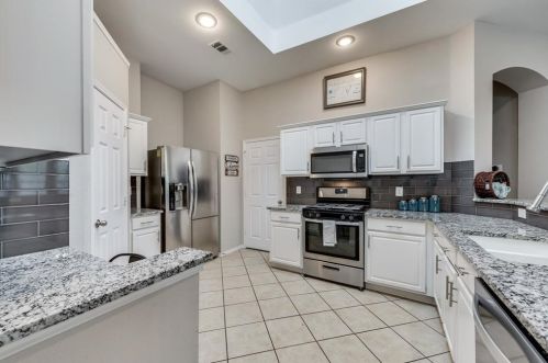 509 Flowering Plum Ln, Fort Worth TX  76140-6558 exterior
