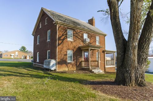 204 Old Cross Rd, New Market, VA 22844-9536