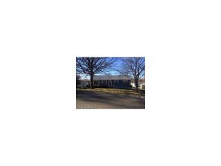 1693 Bayberry Ln, Coshocton OH  43812-3120 exterior