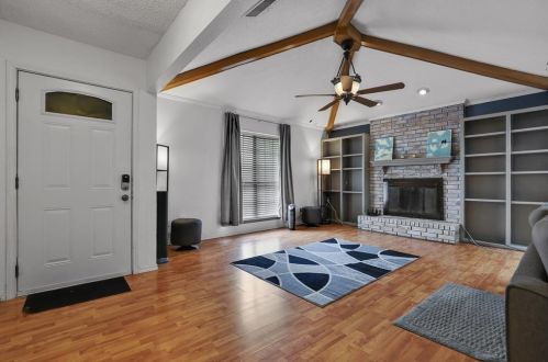 17711 Farley Trl, Dallas, TX 75287-5819