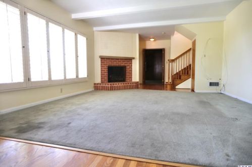 257 Cumberland Rd, Glendale CA  91202-1342 exterior