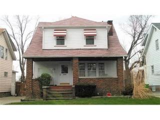 13621 Parkway Dr, Cleveland OH  44105-6837 exterior