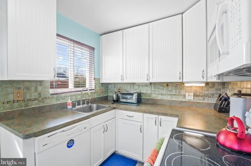 2416 Eccleston St, Silver Spring MD 20902-4830 exterior