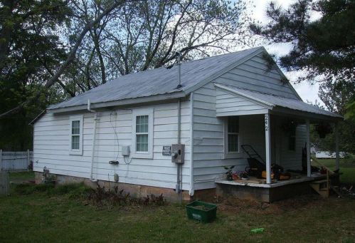 242 Cross St, Loganville, GA 30052-3205