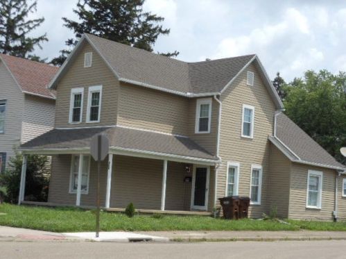 402 Jackson St, Springfield, OH 45504-2416