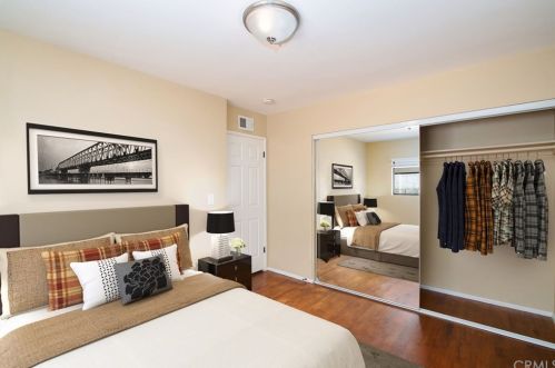 1013 Lyon St, Santa Ana CA 92701-3225 exterior