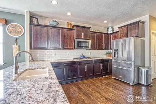 2083 Bayfront Dr, Fort Collins CO  80550-3590 exterior