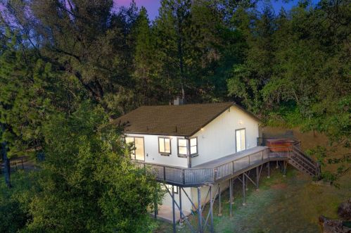 19113 Cherry Creek Rd, Grass Valley, CA 95949-9031