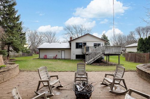 3925 Highland Dr, Saint Paul MN  55126-7015 exterior