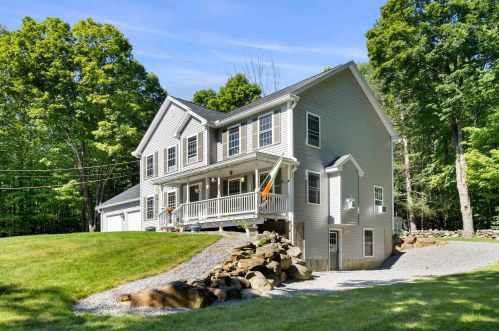 23 Corliss Dr, Weare, NH 03281-5419