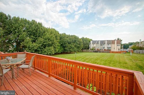 101 Kirkbridge Ct, Purcellville, VA 20132-5803