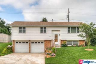 465 Valley Dr, Springfield, NE 68059-4769