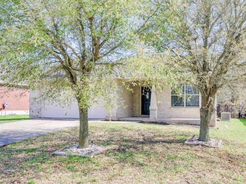 136 Star Of Texas Dr, Uhland TX  78640-5290 exterior