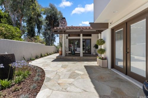 11407 Arroyo Ave, Santa Ana CA  92705-2403 exterior