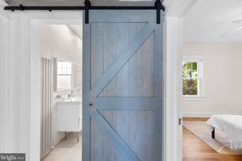 9112 Glenridge Rd, Silver Spring MD 20910-2127 exterior