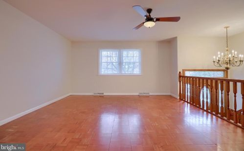 2860 Southwick Dr, Lancaster PA  17601-3549 exterior