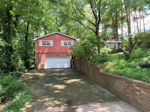 687 Kelly Dr, Marietta, GA 30066-3785
