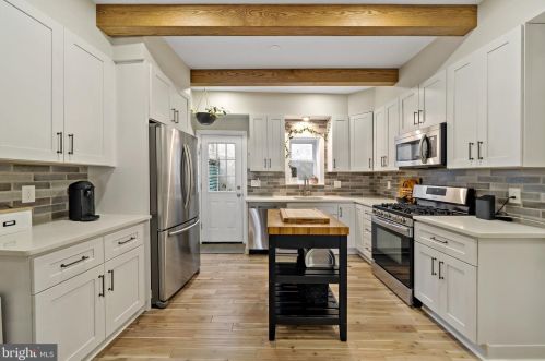 1804 4th St, Philadelphia PA  19122-2202 exterior