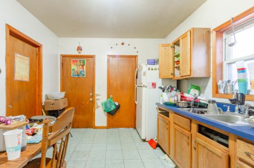 2709 Keeler Ave, Chicago, IL 60623-4329