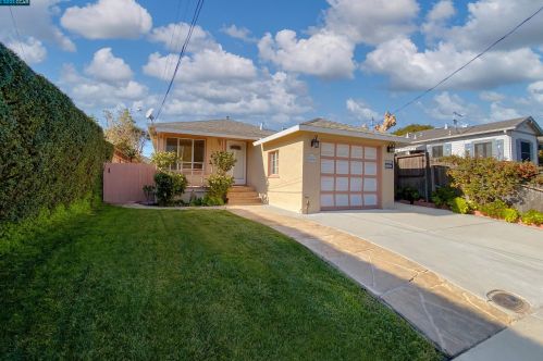 825 4th Ave, San Bruno, CA 94066-3214