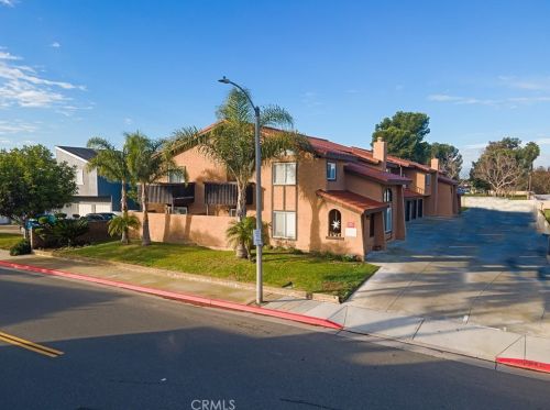 16601 Green Ln, Huntington Beach CA  92649-3451 exterior
