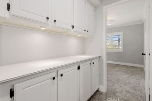 8721 Heatherwood Rd, Anaheim CA  92808-1690 exterior